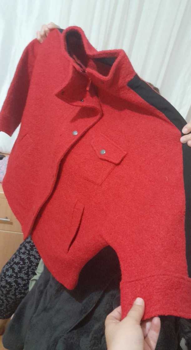 Kırmızı Kadın Midi Kaban Kapüşonlu Nakışlı - Görsel 3