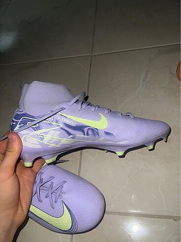 Nil?e mercurial superfly 10 academy fg