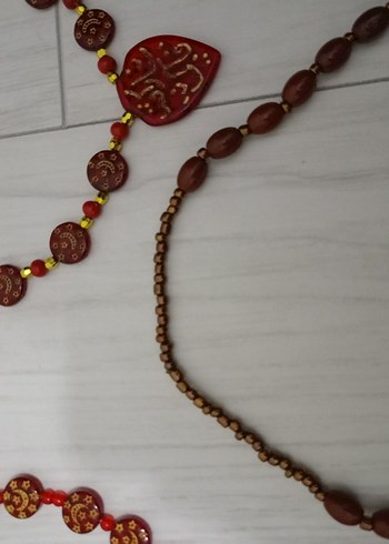  Beden Renkli Nakışlı Uzun Boncuklu Kadın Kolye