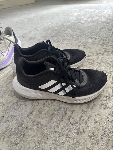 Adidas ayakkabı