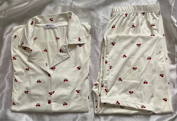 m Beden çeşitli Renk Pijama takımı