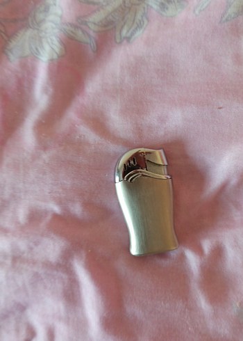 bir adet ibola ve bir adet bayan çakmağı - Görsel 3