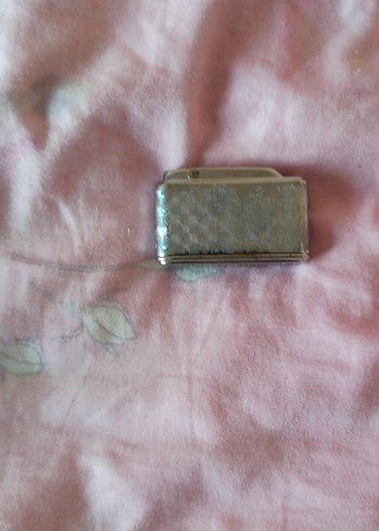 bir adet ibola ve bir adet bayan çakmağı - Görsel 4