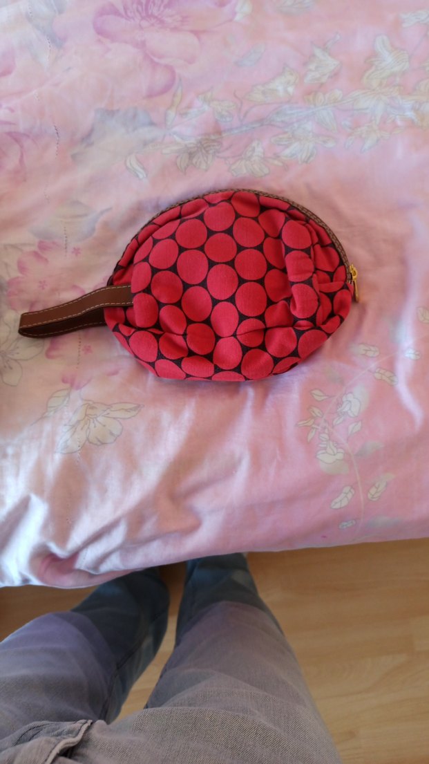 üç adet kadın çantası - Görsel 4