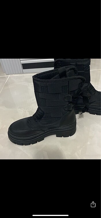 36 Beden Zara bot