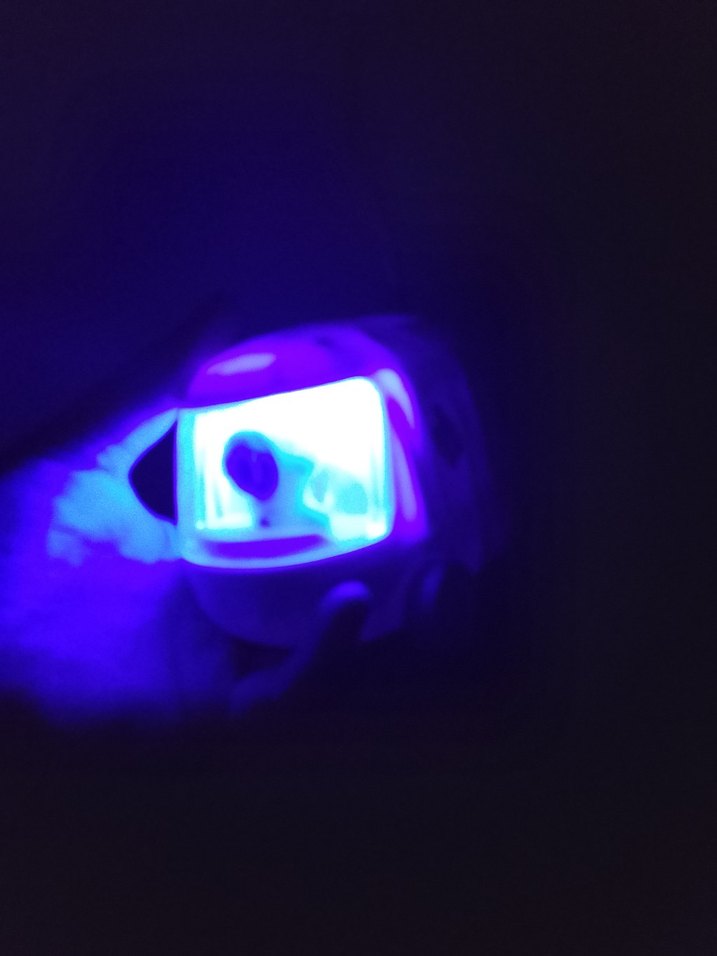 Mor Astronot şeklinde lamba - Görsel 3