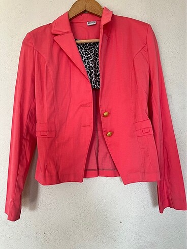 Pembe ceket
