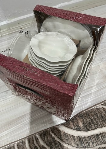 Beyaz Desenli Yemek Tabağı - Görsel 9