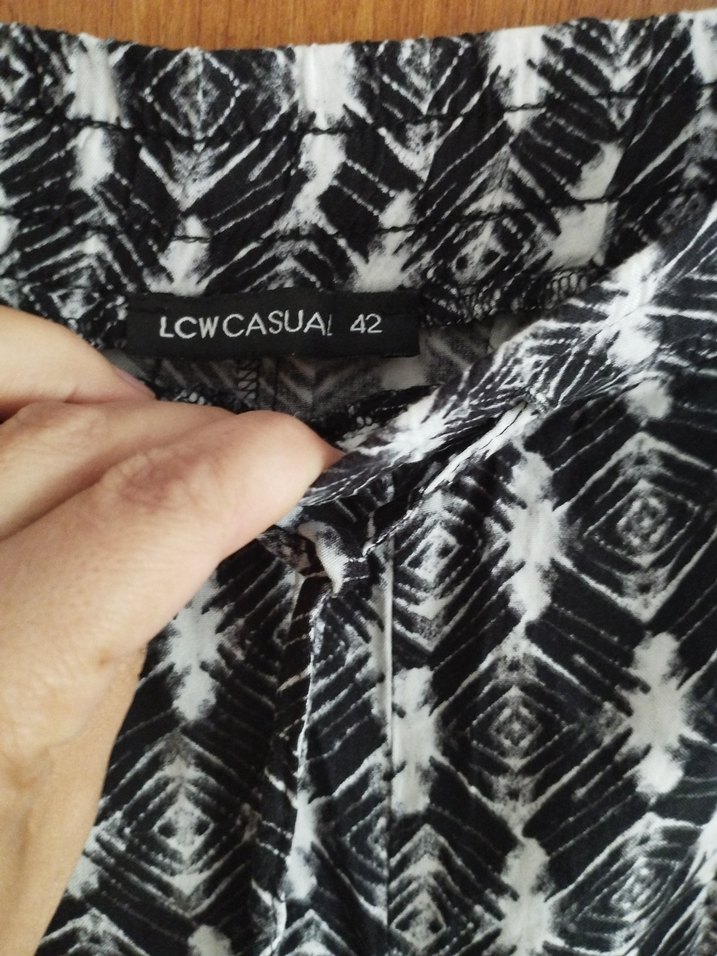 Püsküllü Siyah Batik Desenli Hamile Tunik - Görsel 3