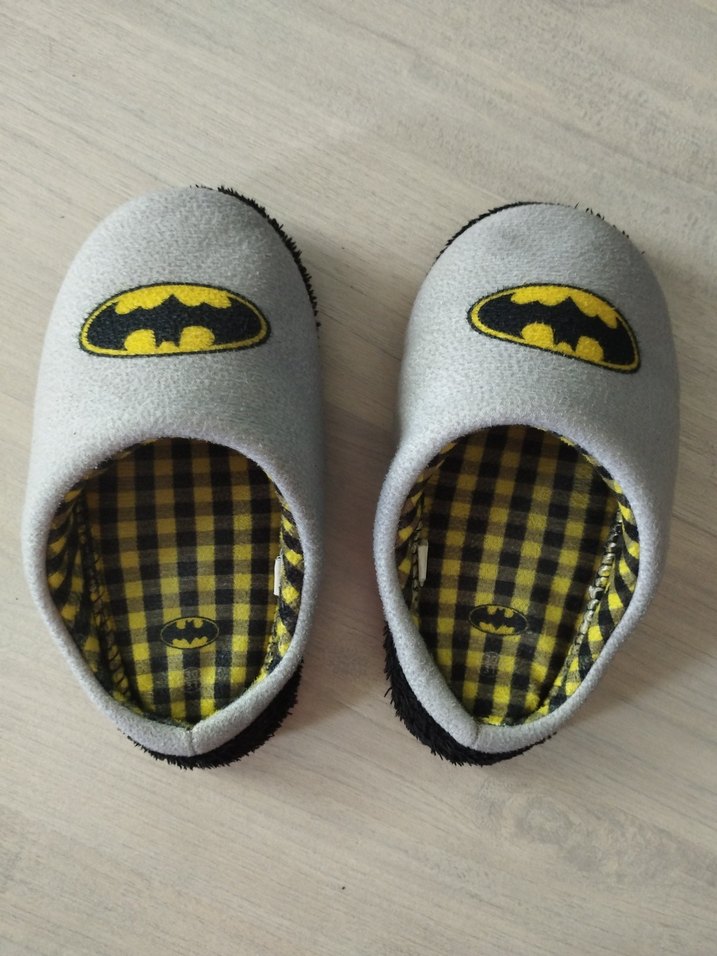 Gri Erkek Çocuk Batman Ev Terliği - Görsel 3