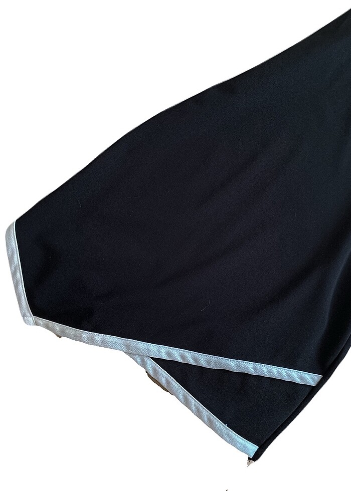 Şık gece elbisesi - Görsel 4