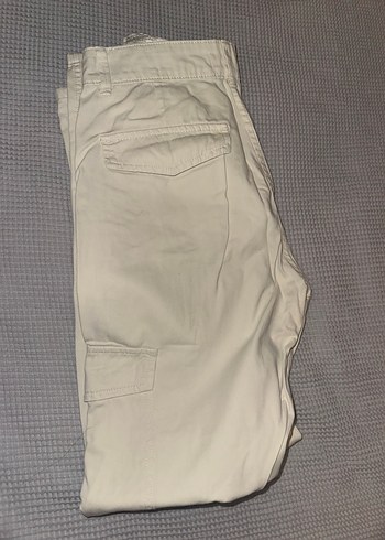 Pull&Bear Cargo Beyaz Pantalon Kadın - Görsel 2