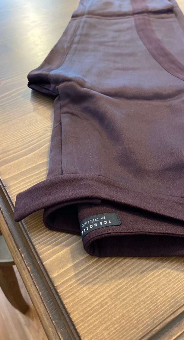 Patlıcan moru,  bordo ve kahve  renkleri karışımı şık pantolon - Görsel 2