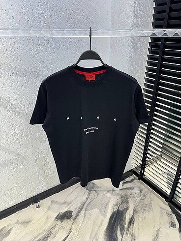 HUGO Tshirt