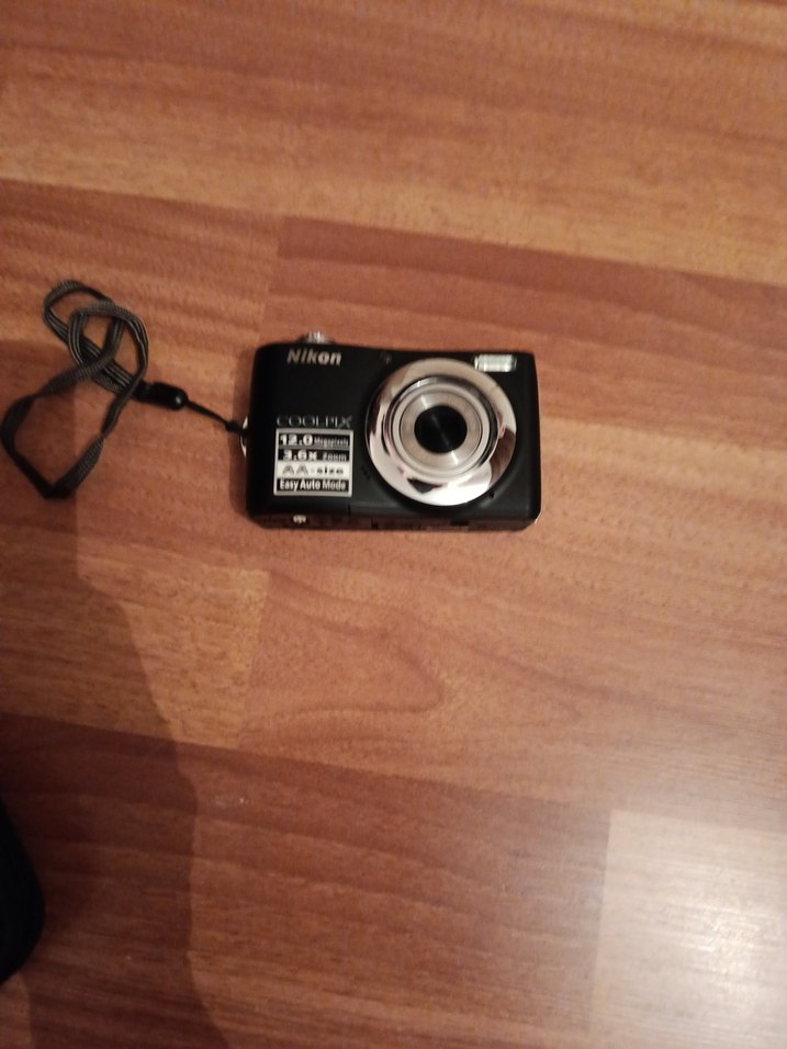 Siyah Dijital Kamera - Görsel 2