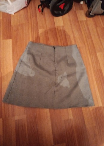 Kemer Detaylı Gri Mini Etek - Görsel 6