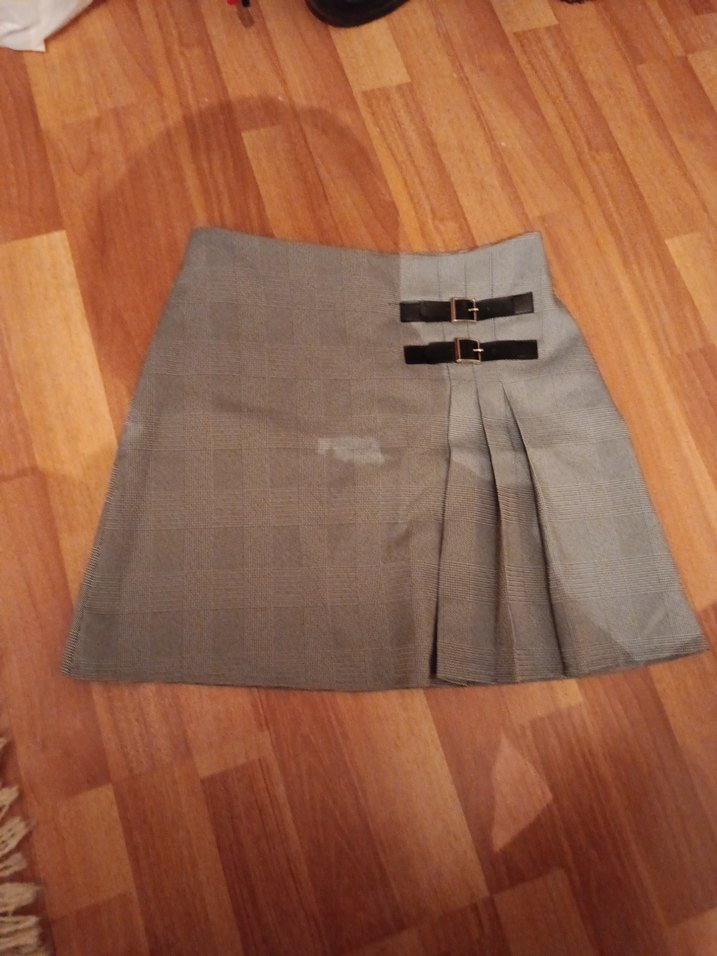 Kemer Detaylı Gri Mini Etek - Görsel 3