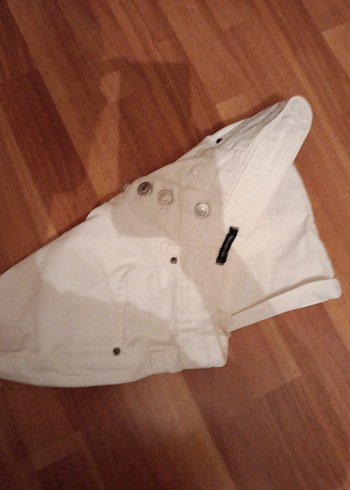 Düğmeli Bej Mini Hamile Şortu - Görsel 8