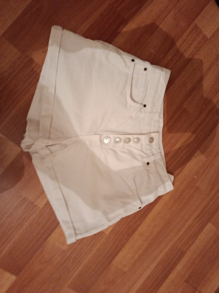 Düğmeli Bej Mini Hamile Şortu - Görsel 2