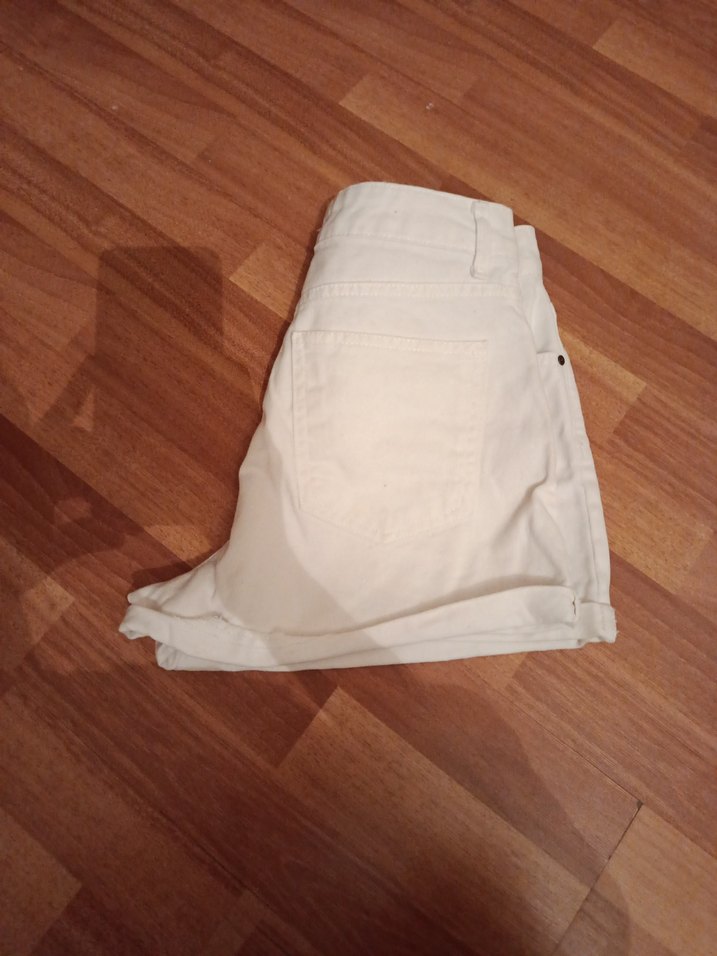 Düğmeli Bej Mini Hamile Şortu - Görsel 5