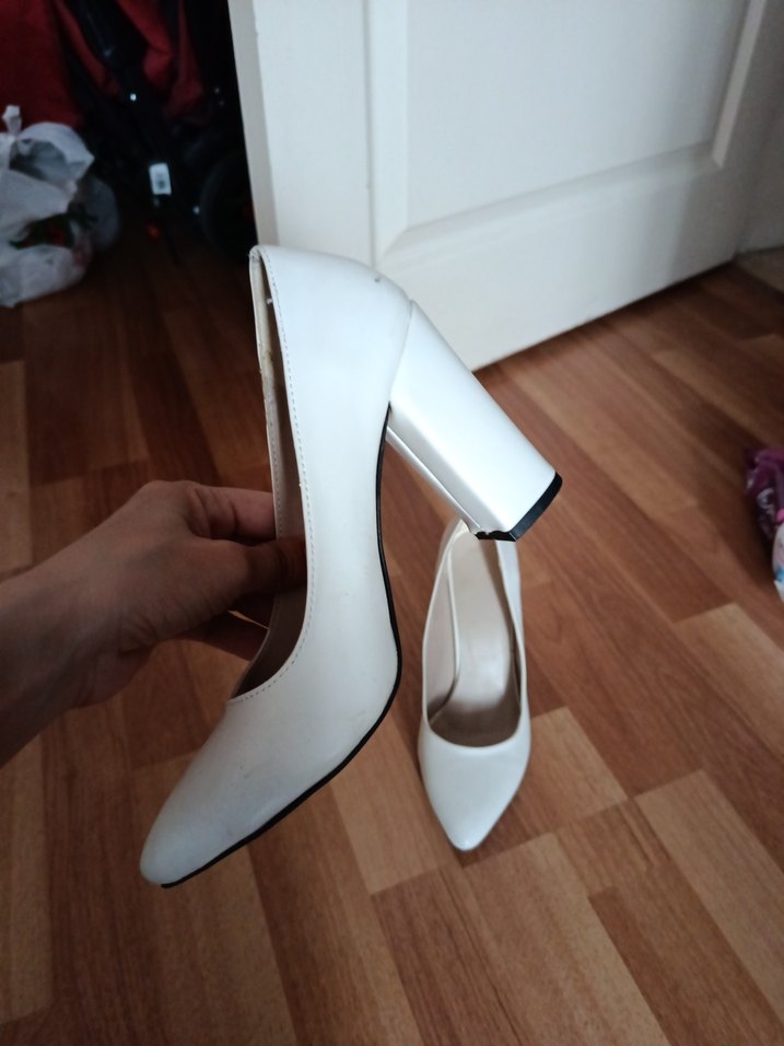 Beyaz Stiletto Topuklu Kadın Abiye Ayakkabı - Görsel 4