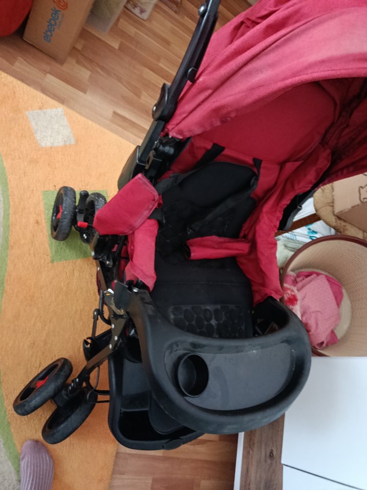 Siyah Bebek Arabası - Görsel 3
