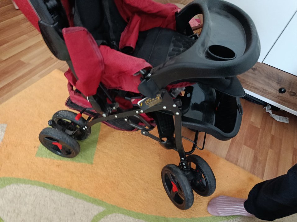 Siyah Bebek Arabası - Görsel 2