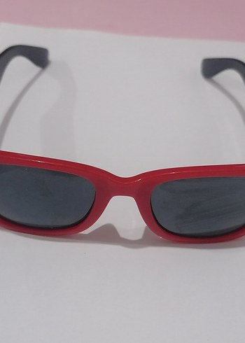 Orijinal Ray Ban Kırmızı Minimalist Kadın Güneş Gözlüğü