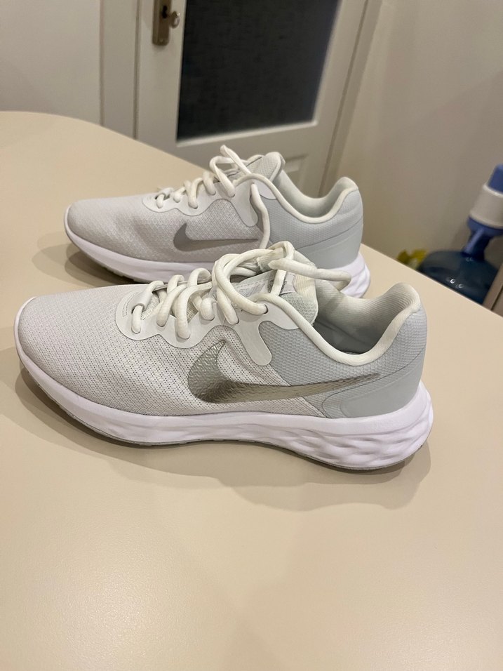 Beyaz Gri Kadın Spor Ayakkabı - Görsel 3