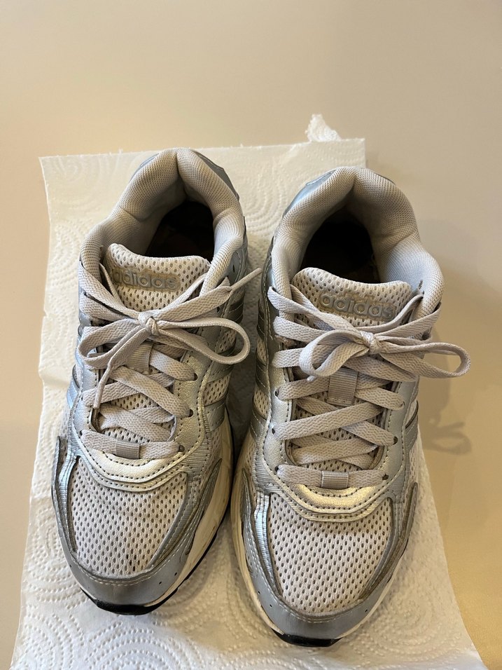 Adidas yürüyüş ayakkabısı - Görsel 5