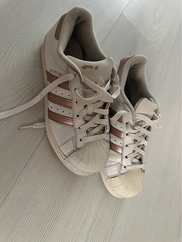 Adidas süperstar