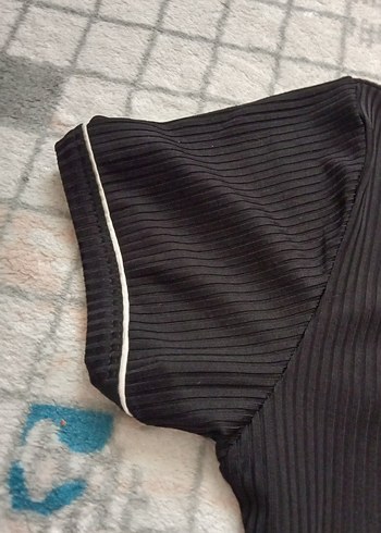 Kısa Kollu Siyah Boğazlı Triko Elbise