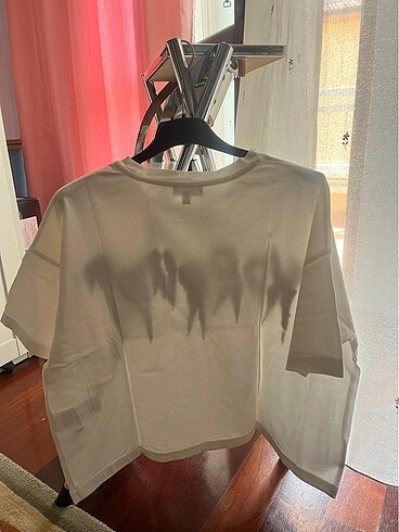 Twist twist tshirt