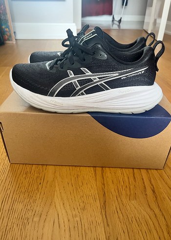 Asics 38