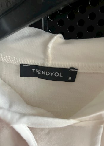 Beyaz Kapüşonlu Kadın Sweatshirt - Görsel 2