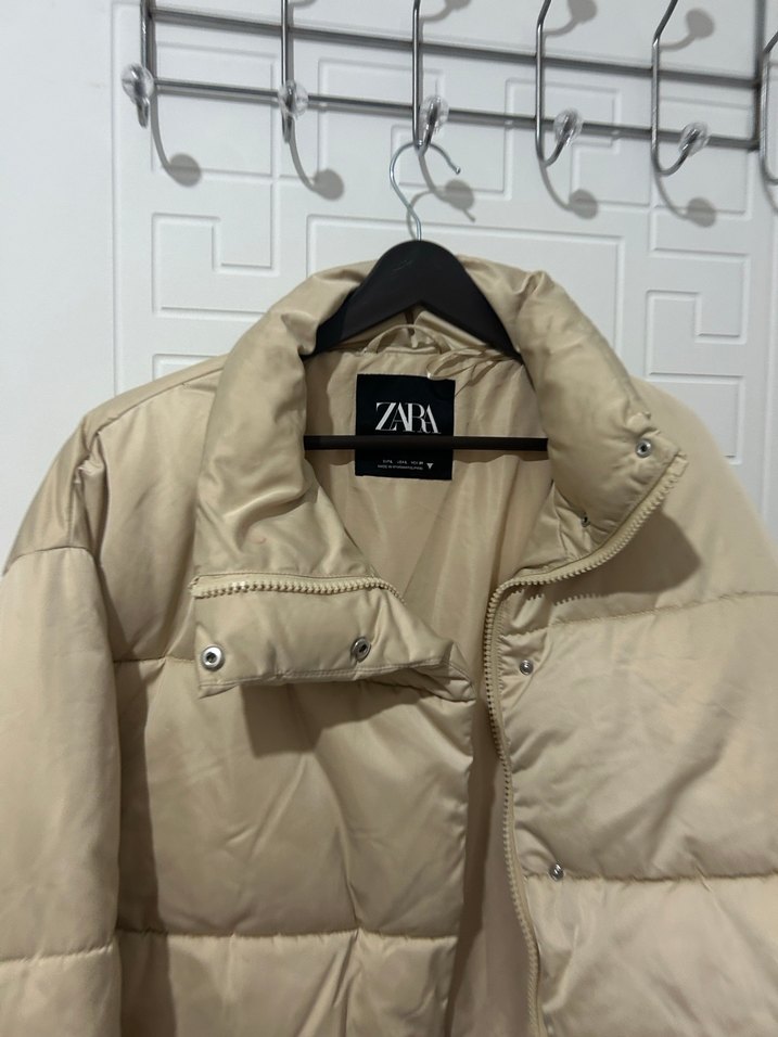 Zara Bej Kısa Düğmeli Kadın Mont - Görsel 2