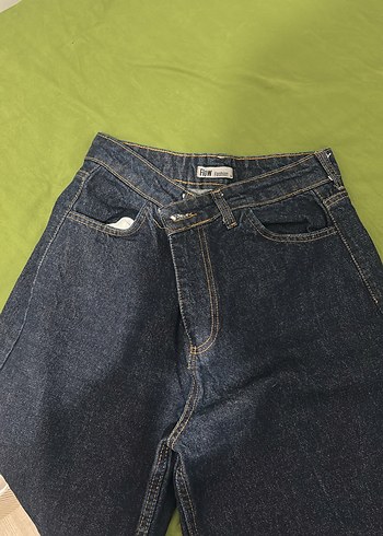 Kadın Koyu Mavi Bol Kesim Denim Pantolon - Görsel 3