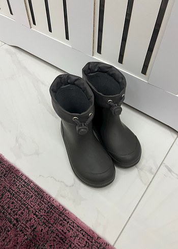 İgor yağmur botu