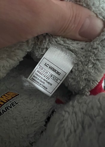 Erkek Çocuk Spider-Man Baskılı Sıcak Ev Terliği - Görsel 4