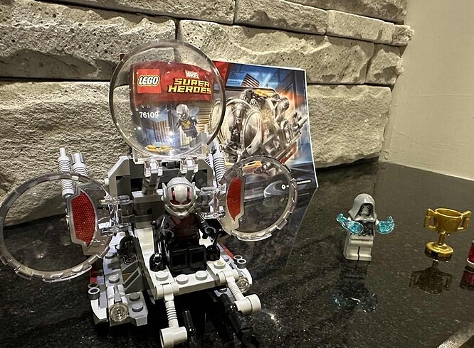  Beden Lego 76109 ANT MAN SUPER HEROES
