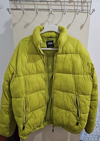 Zara şişme mont - Görsel 3