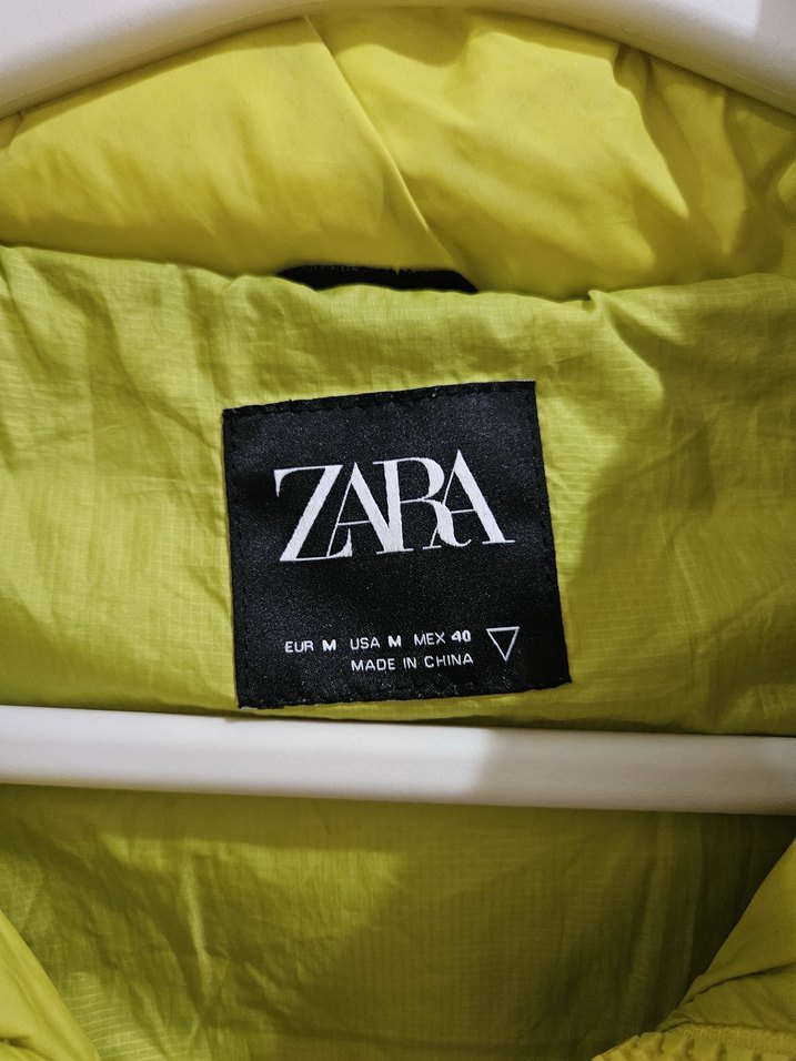 Zara şişme mont - Görsel 4