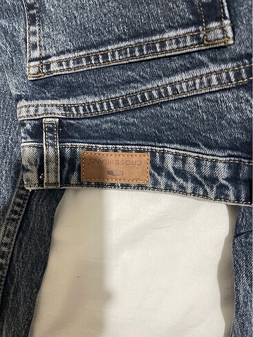 s Beden Cross jean