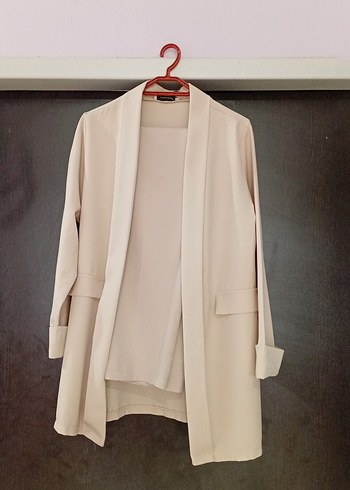 Bej Uzun Kollu Kadın Blazer