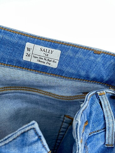 26 Beden çeşitli Renk Colin's Jean / Kot %70 İndirimli.
