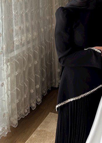 Uzun Kollu Siyah Piliseli Uzun Abiye Elbise - Görsel 3