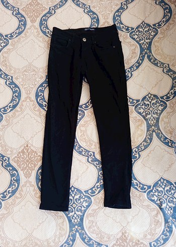 Siyah Düğmeli Denim Pantolon