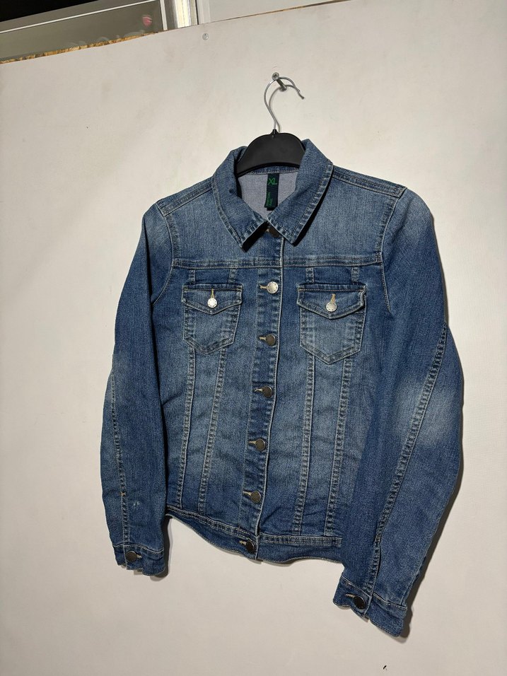 Düğmeli Mavi Kadın Kot Ceket - Görsel 2