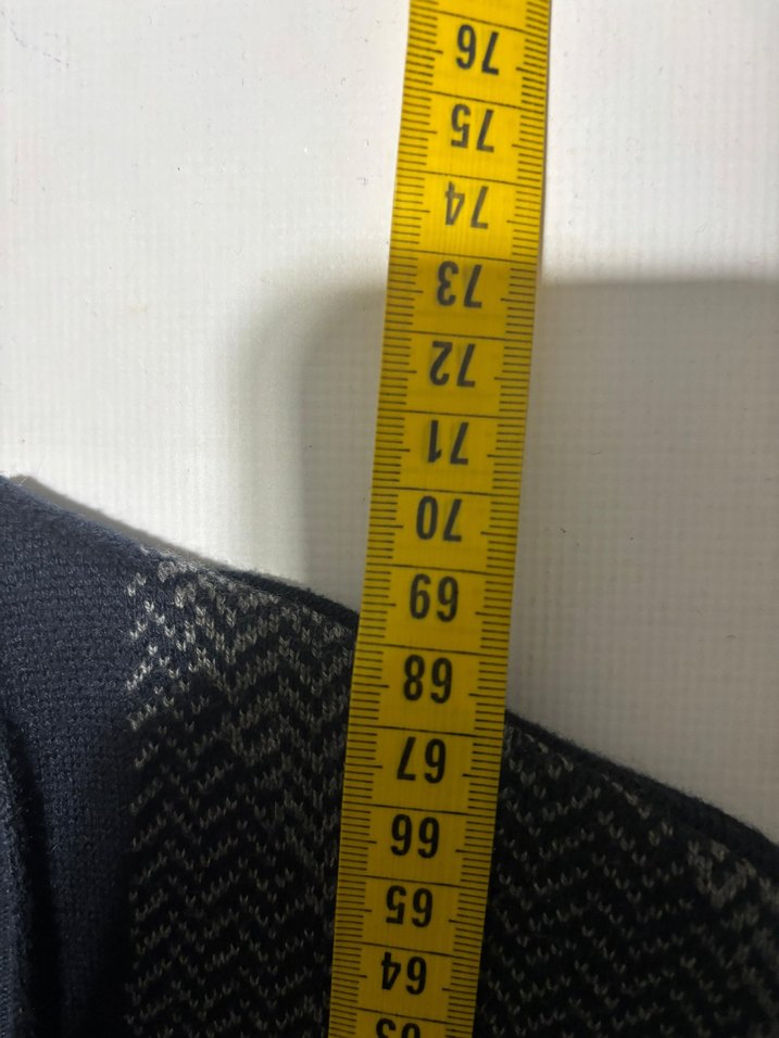 Gri V Yaka Örgü Süveter - Görsel 2