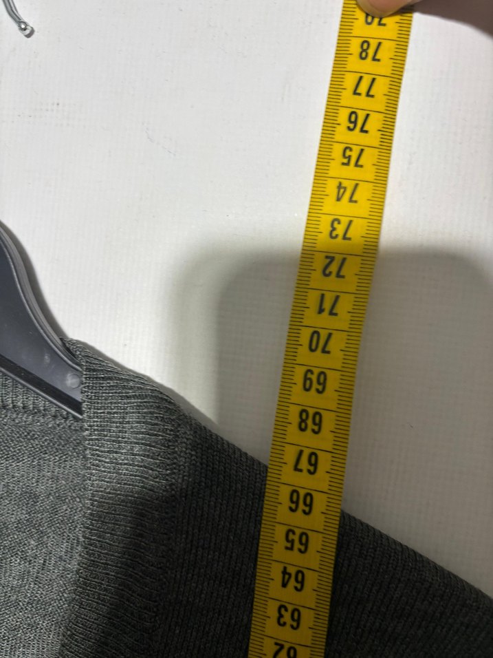 Gri V Yakalı Örgü Erkek Süveter - Görsel 2